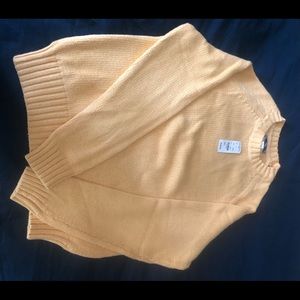 Brand New w/ Tags. Brooks Brother’s 100% cotton summer sweater. Size Small.